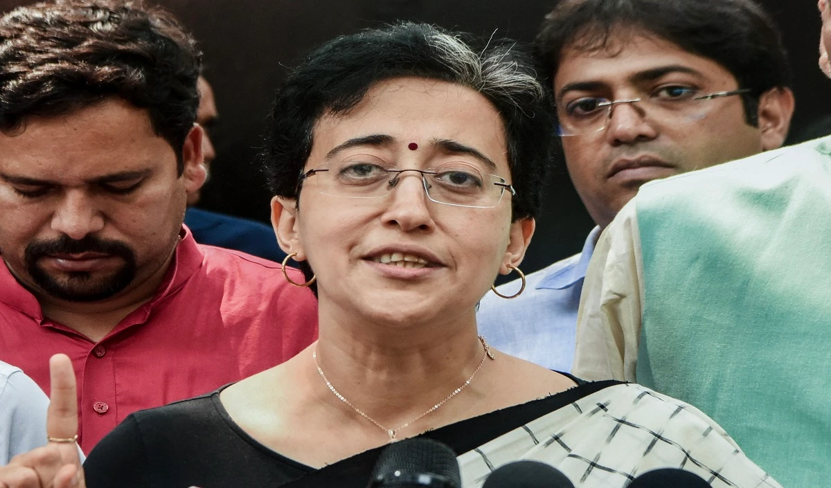 दिल्ली में बिजली कटौती को लेकर BJP सरकार पर हमलावर AAP, मंत्री आशीष सूद का पलटवार