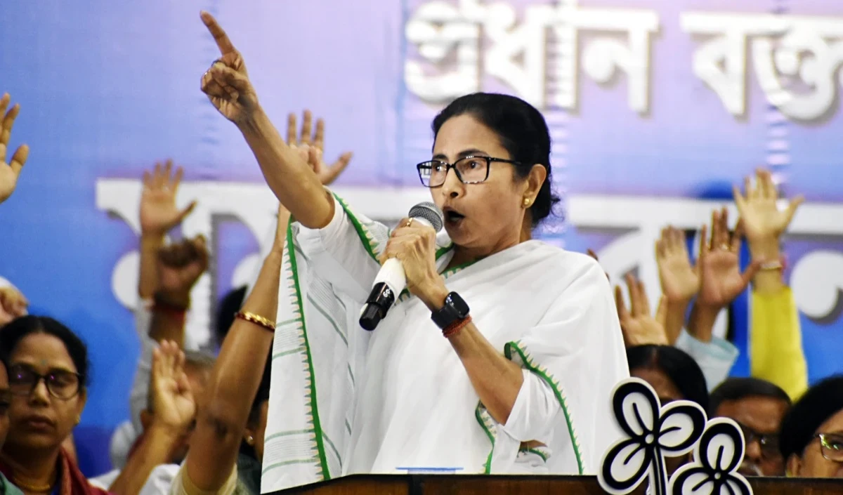 सभी दोषी नहीं हैं,25,000 शिक्षकों की बर्खास्तगी को बरकरार रखे जाने के SC के फैसले पर बोलीं ममता बनर्जी