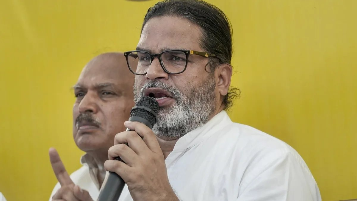 Bankipur By Election Result 2026: प्रशांत किशोर ने बनाई बढ़त, BJP के नीरज कुमार पीछे, बांकीपुर सीट पर कांटे की टक्कर