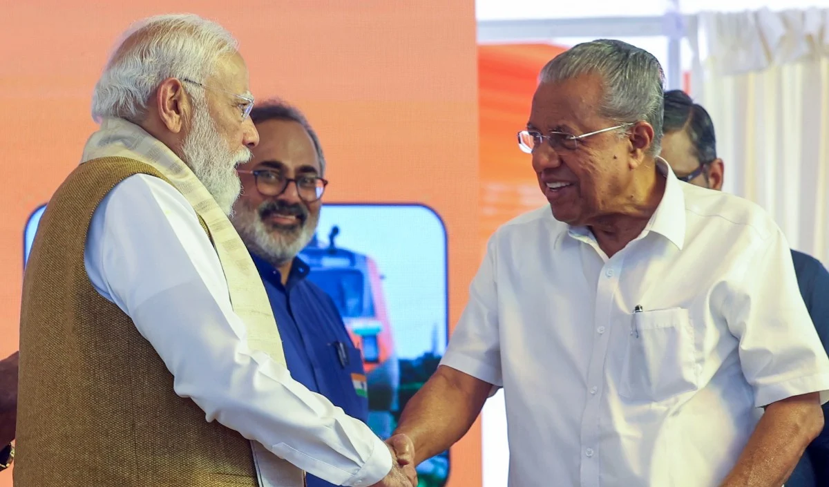 Pinarayi Vijayan Resignation | केरल में एक युग का अंत! पिनरायी विजयन ने दिया मुख्यमंत्री पद से इस्तीफा, UDF की प्रचंड जीत से राज्य में सत्ता परिवर्तन