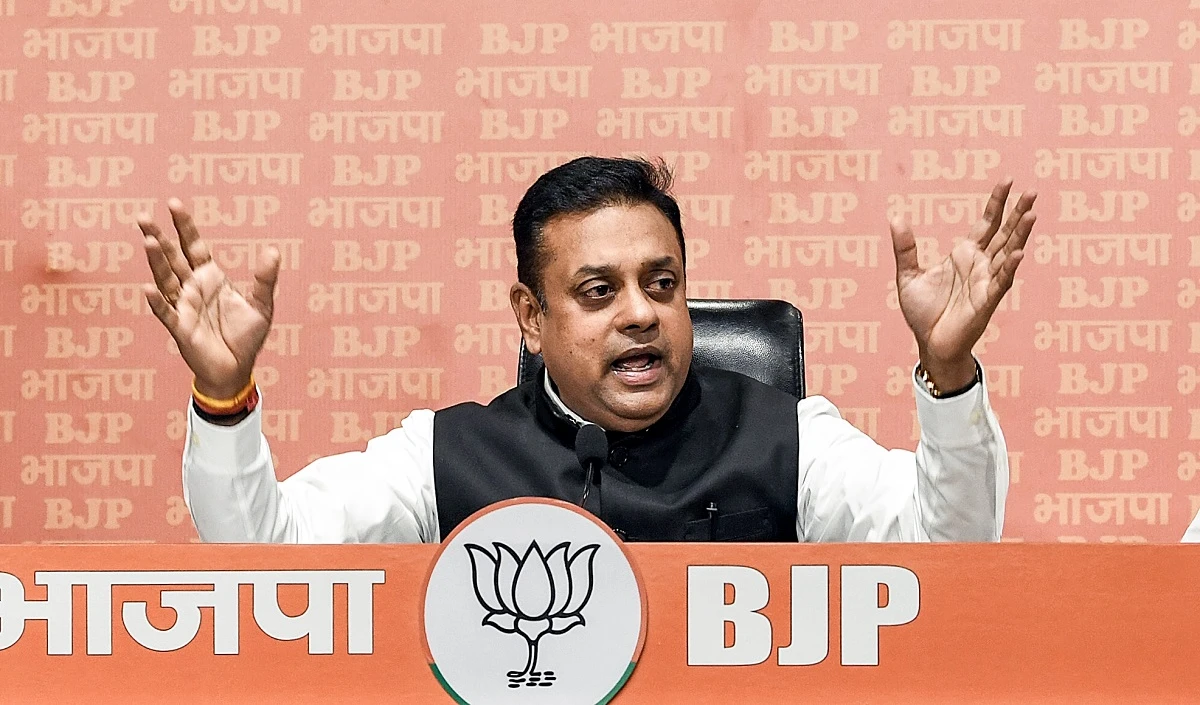 Tejashwi Yadav की डबल पहचान पर बवाल, Sambit Patra बोले- यह जघन्य अपराध!