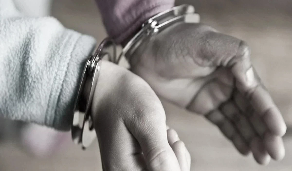 शाहजहांपुर में धार्मिक ग्रंथ कुरान के पन्ने फाड़ने वाले आरोपी को पुलिस ने हिरासत में लिया