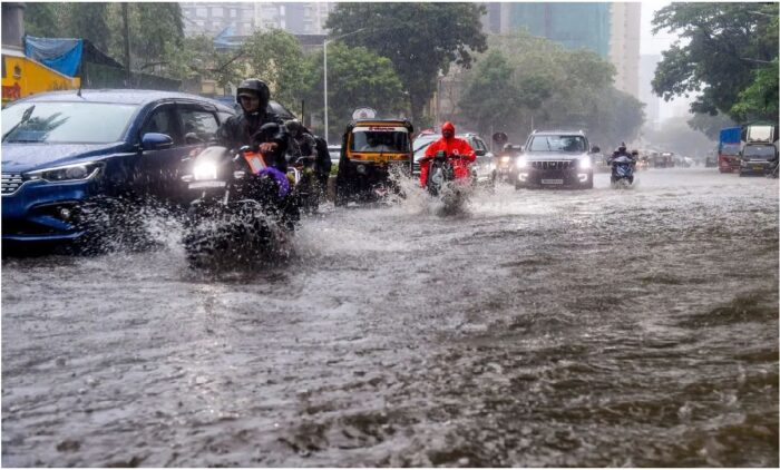 IMD की सख्त चेतावनी,अनावश्यक यात्रा से बचें लोग! महाराष्ट्र के 5 जिलों में आज भारी बारिश का अलर्ट