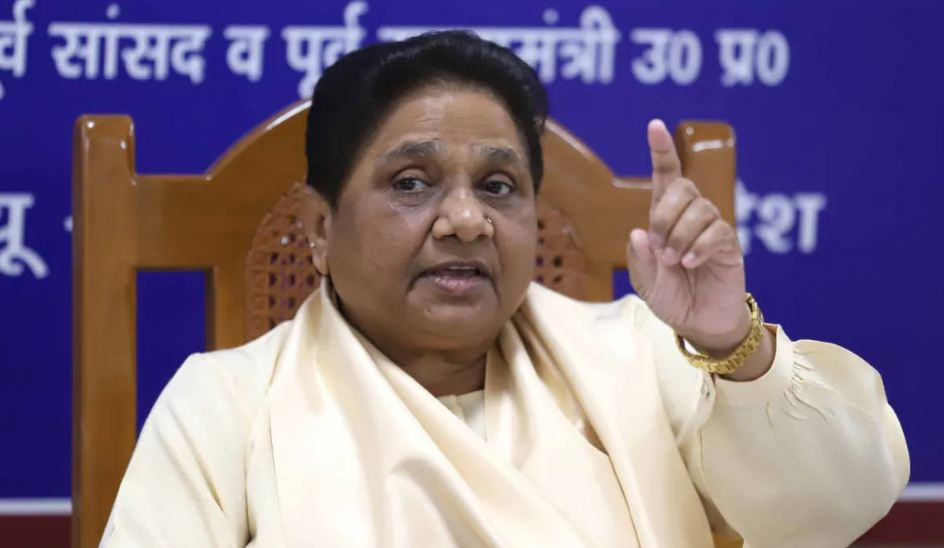 रविदास गुरुघर विवाद पर मायावती का BJP-AAP पर हमला, बोलीं- समाज को गुमराह करने की कोशिश हो रही