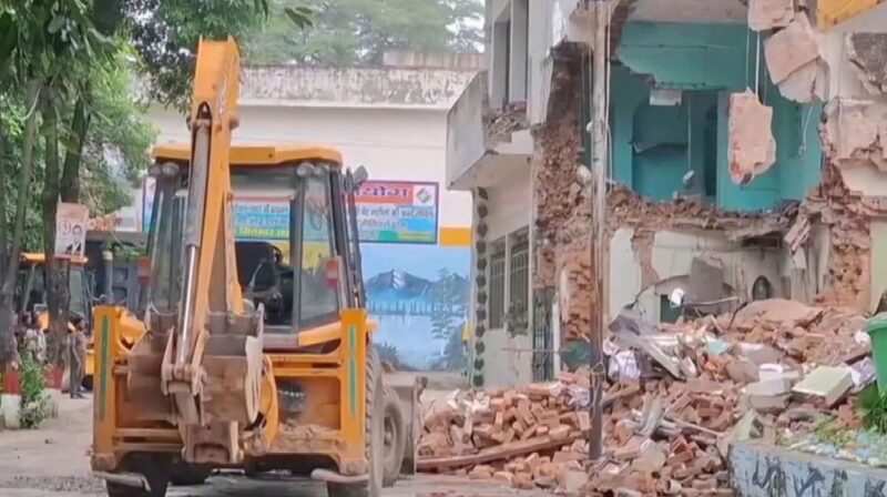 सहारनपुर मस्जिद ध्वस्तीकरण मामले में आज हाईकोर्ट में होगी सुनवाई, बिना कानूनी प्रक्रिया कार्रवाई का है आरोप