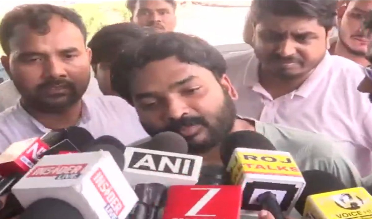 Patna Coaching War: रौशन आनंद का Khan Sir पर सनसनीखेज आरोप, भाई की हत्या की साज़िश रची