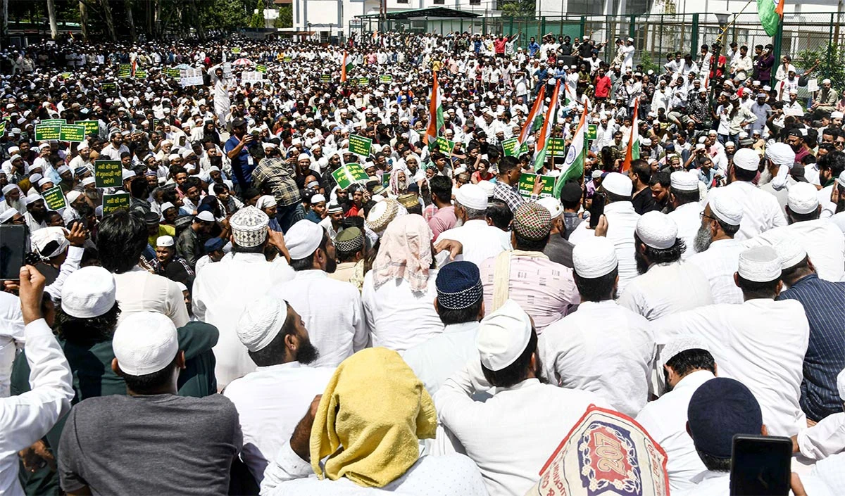 राजनैतिक रूप से एकजुट मुसलमान भी है जातियों-कुरीतियों में बंटा