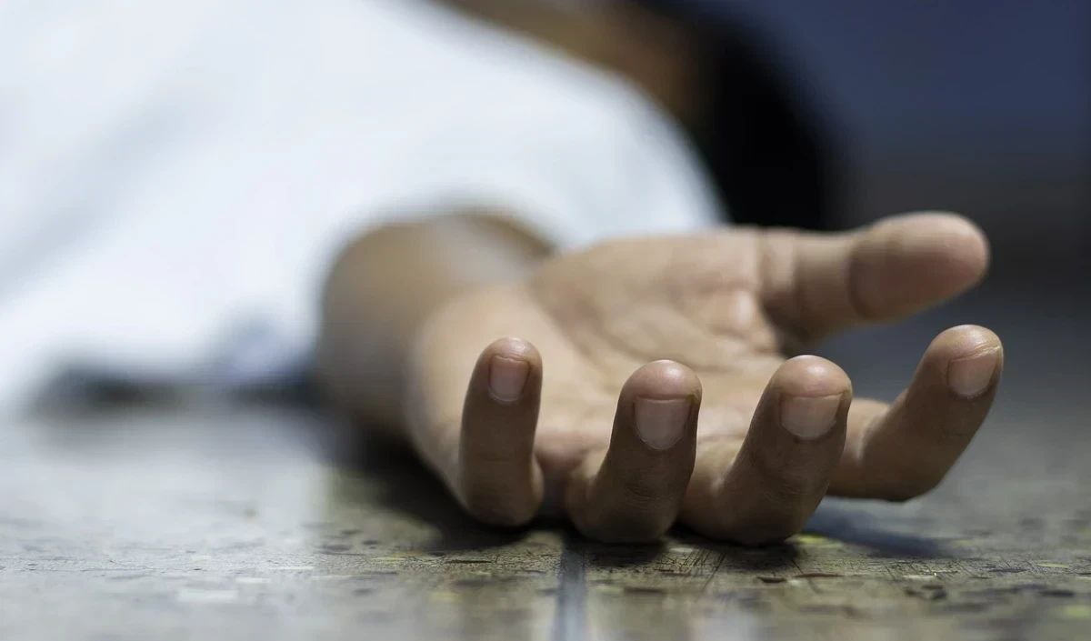अमेठी में कॉलेज की इमारत से गिरकर एमबीए के छात्र की मौत