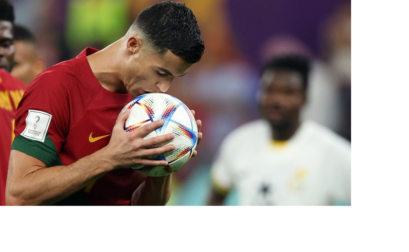 Cristiano Ronaldo ने FIFA World Cup में रचा नया इतिहास, बने सबसे उम्रदराज़ आउटफ़ील्ड स्टार्टर