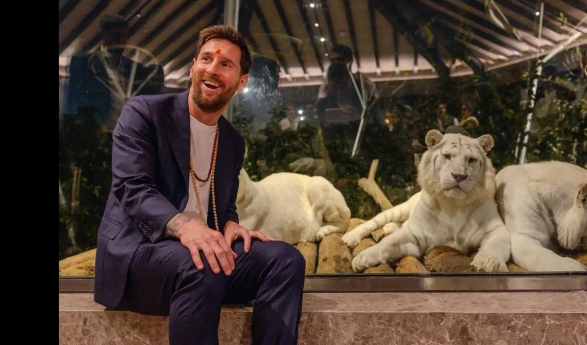 भारत यात्रा के अंत में वंतारा पहुंचे लियोनेल मेसी, धार्मिक अनुष्ठान में भाग लिया