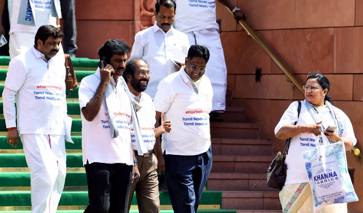 परिसीमन के खिलाफ DMK सांसदों का हंगामा, नहीं हो पाया कोई काम