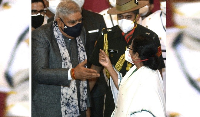 भवानीपुर में जीत के बाद भी क्या नहीं टला है ममता की कुर्सी का संकट