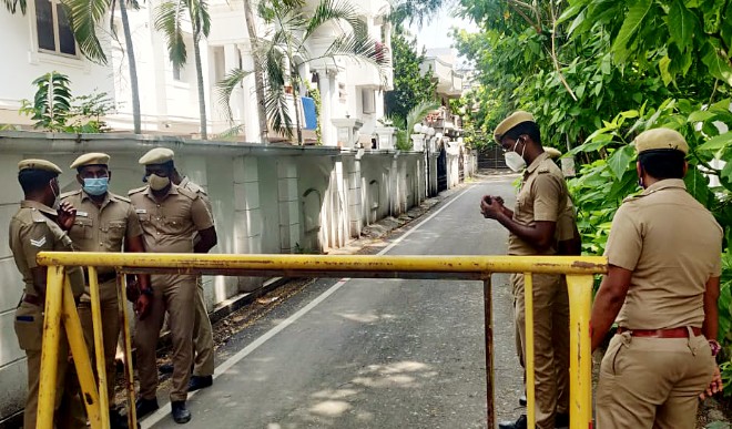 Cruise ship drugs case एनसीबी ने प्रोड्यूसर इम्तियाज खत्री के घर और ऑफिस पर की छापेमारी