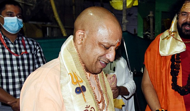 त्योहारों की आड़ में अराजकता को छूट ना मिले : योगी आदित्यनाथ ने निर्देश दिया
