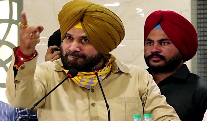 अब पंजाब कांग्रेस में All Is Well रावत से मुलाकात के बाद सिद्धू बोले-आलाकमान का हर फैसला मंजूर