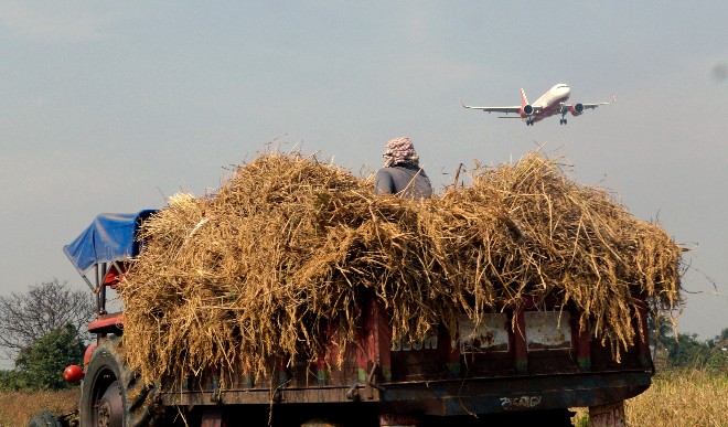 सितंबर में देश में 70.66 लाख लोगों ने हवाई यात्रा की, अगस्त से 5.44 प्रतिशत अधिक: डीजीसीए