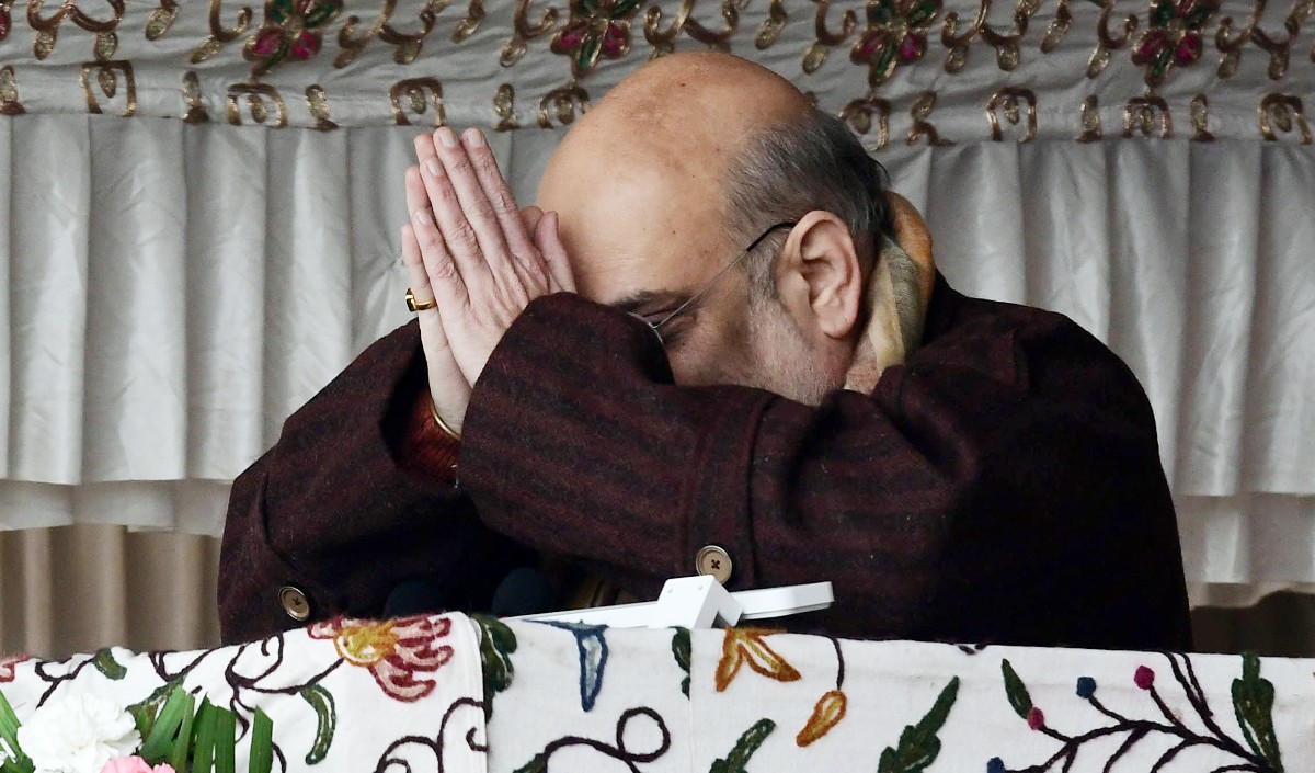 अमित शाह ने 2019 पुलवामा हमले में शहीद हुए सीआरपीएफ के जवानों को श्रद्धांजलि दी