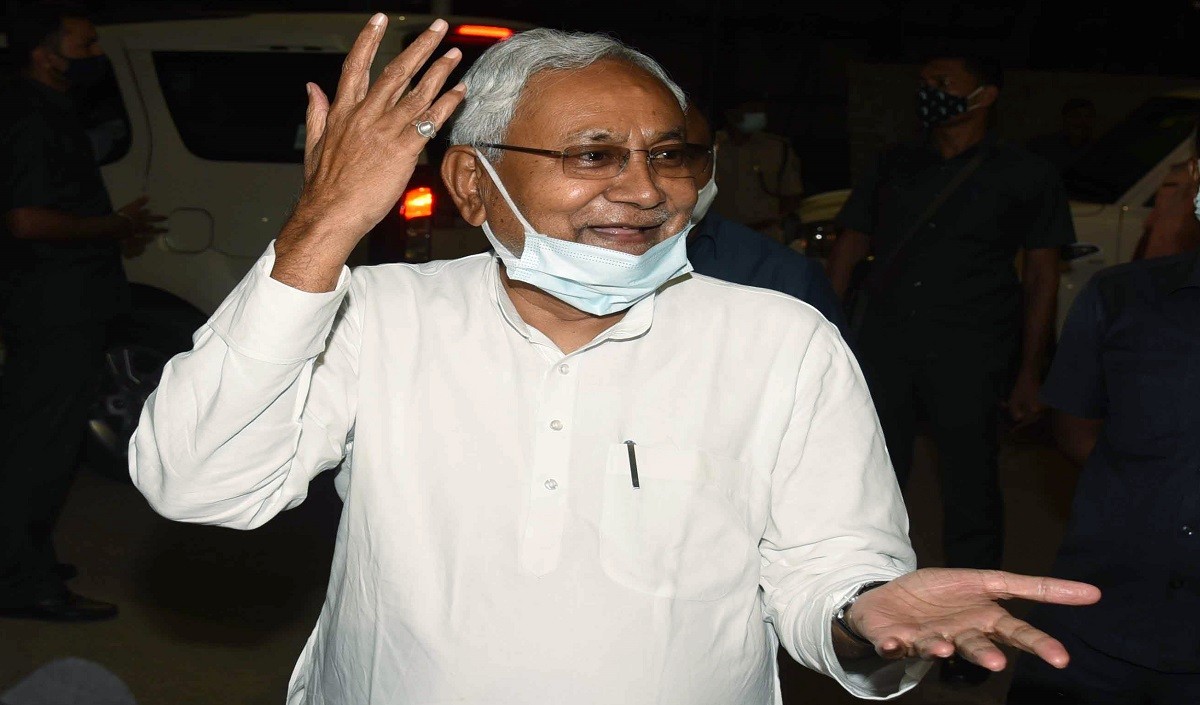 लालू के विसर्जन करने वाले बयान पर बोले नीतीश, चाहें तो गोली मरवा सकते हैं