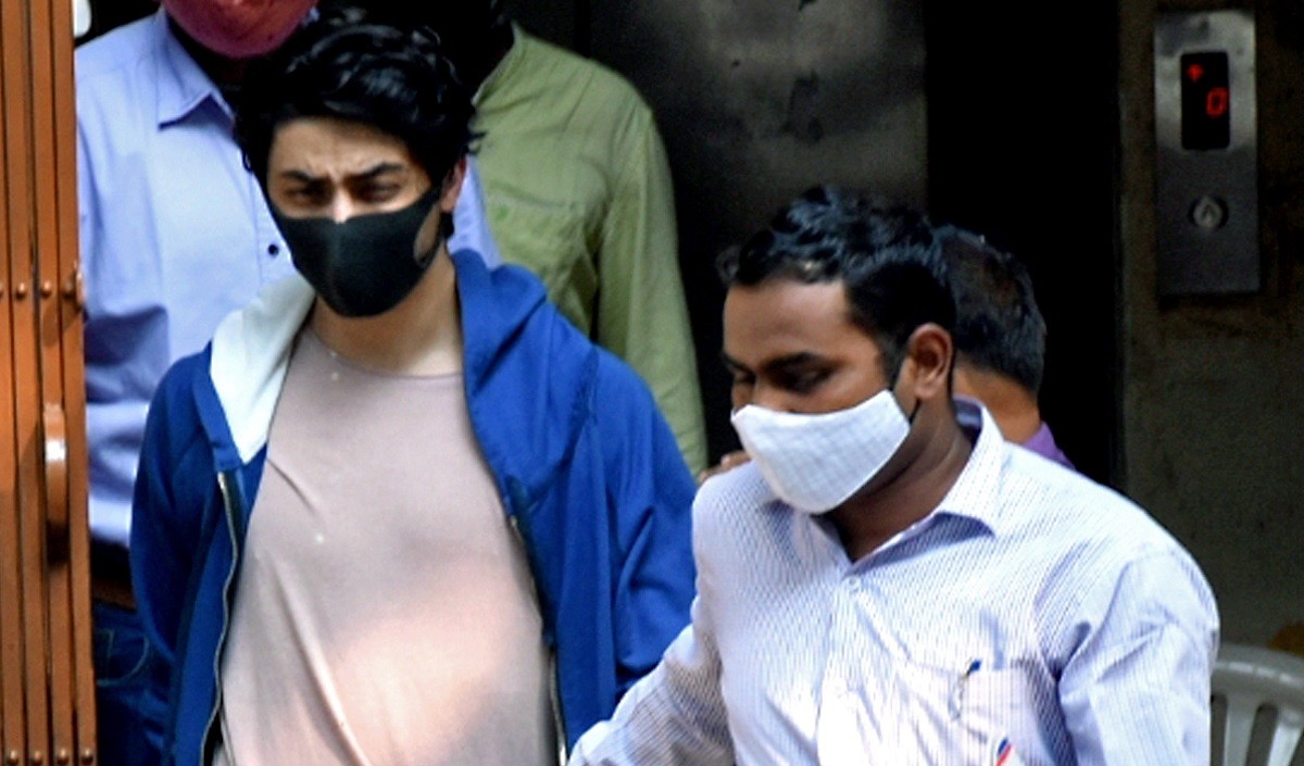 ड्रग्स केस में आर्यन खान को मिली जमानत, डेढ़ घंटे तक दलीलें सुनने के बाद हाई कोर्ट ने दी राहत