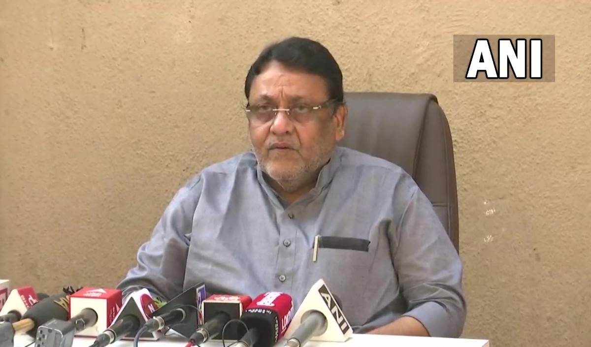 राजनीति से प्रेरित है देशमुख की गिरफ्तारी, गठबंधन नेताओं की छवि खराब करना है मकसद : नवाब मलिक