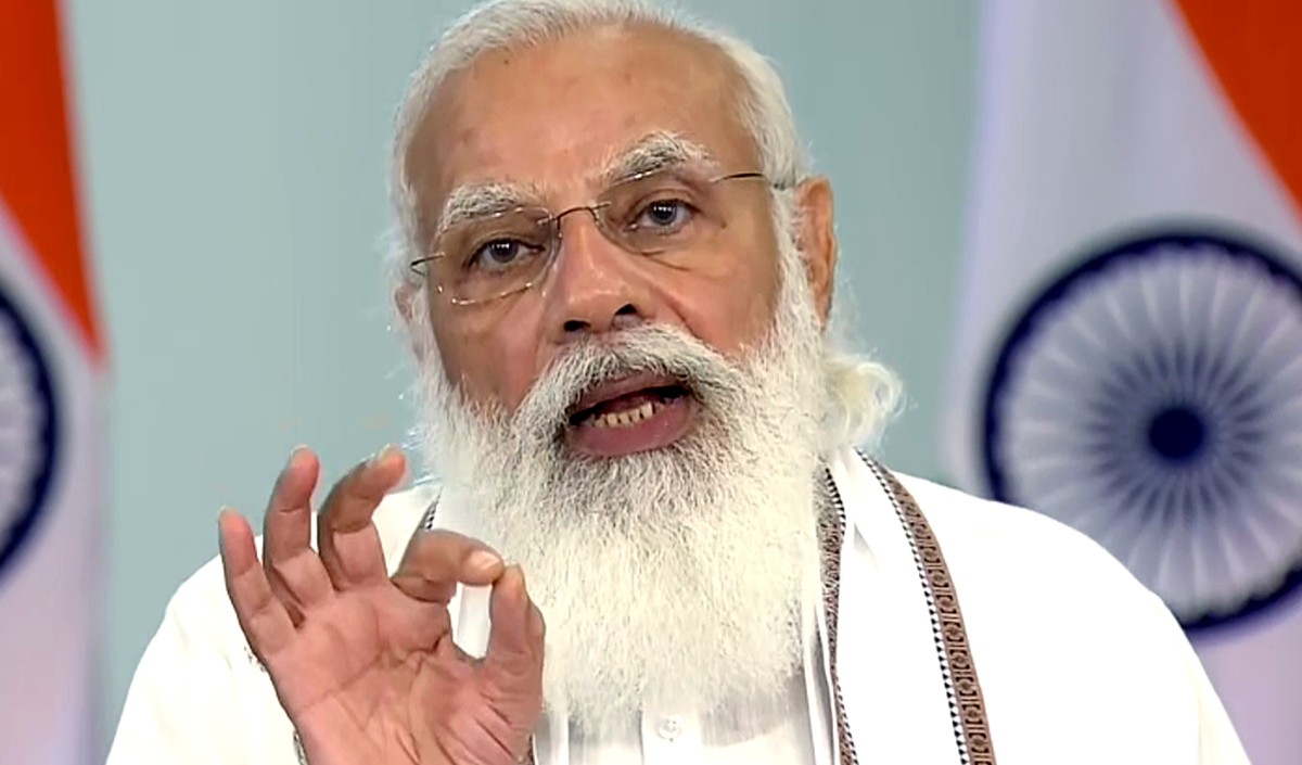 भारत के प्रधानमंत्री नरेंद्र मोदी ने देशवासियों को दीं दीपावली की शुभकामनाएं