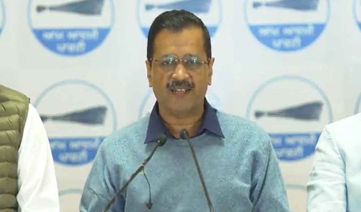 कांग्रेस के 25 विधायक और 2-3 सांसद हमारे संपर्क में हम नहीं लेना चाहते उनका कचरा केजरीवाल