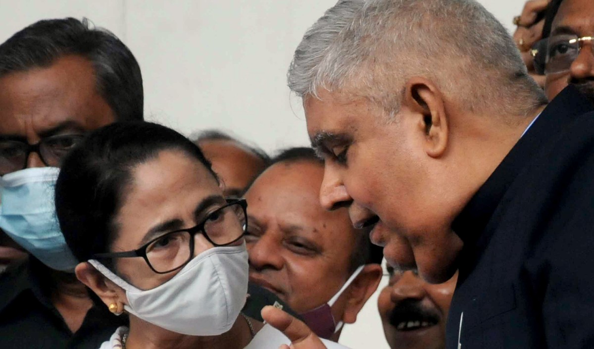 पश्चिम बंगाल भाजपा के कार्यकारी अध्यक्ष के समान व्यवहार कर रहे धनखड़: तृणमूल कांग्रेस