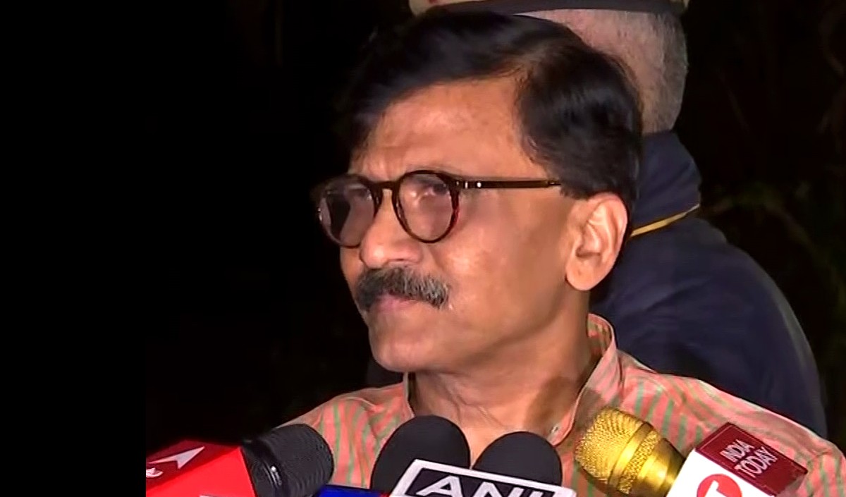 राहुल से मुलाक़ात के बाद प्रियंका से मिले राउत