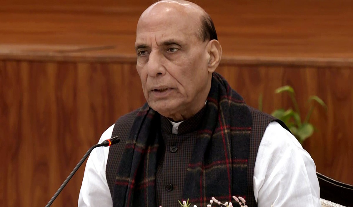  हेलीकॉप्टर दुर्घटना पर संसद में बयान देंगे राजनाथ सिंह देश दे रहा शहीदों को श्रद्धांजलि