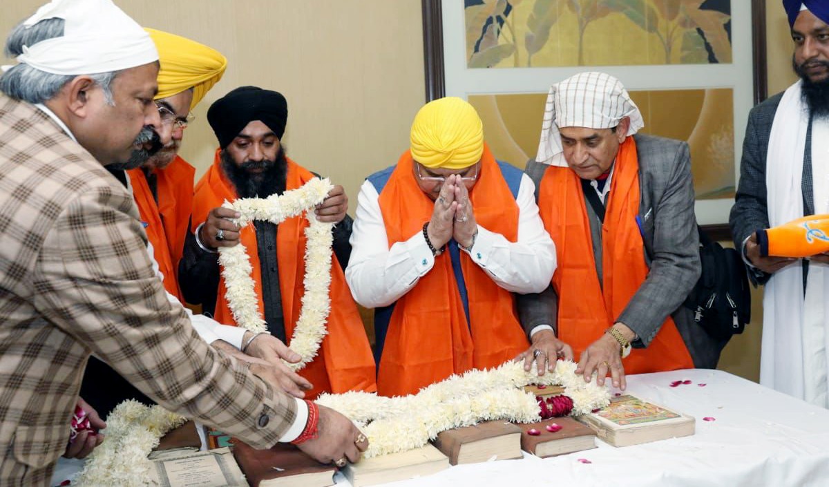 नड्डा ने काबुल से आए भारतीयों और अफगान नागरिकों की अगवानी की