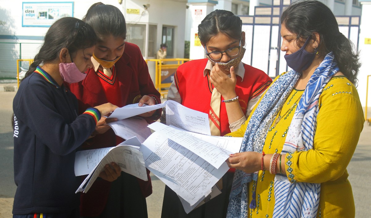 लैंगिक रूढ़ीवादिता के आरोप को लेकर सीबीएसई का प्रश्नपत्र विवादों में घिरा