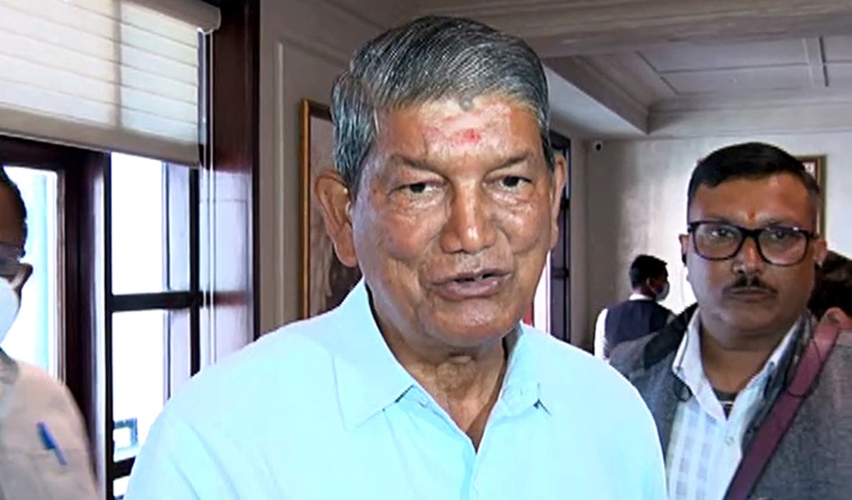 केंद्र में सत्ता पाने के लिए कांग्रेस को भी भाजपा की तकनीक अपनानी होगी : रावत