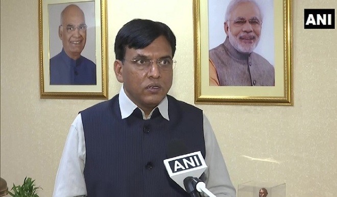 देश में पांचवीं बार एक दिन में एक करोड़ से अधिक टीके लगाए गए स्वास्थ्य मंत्री