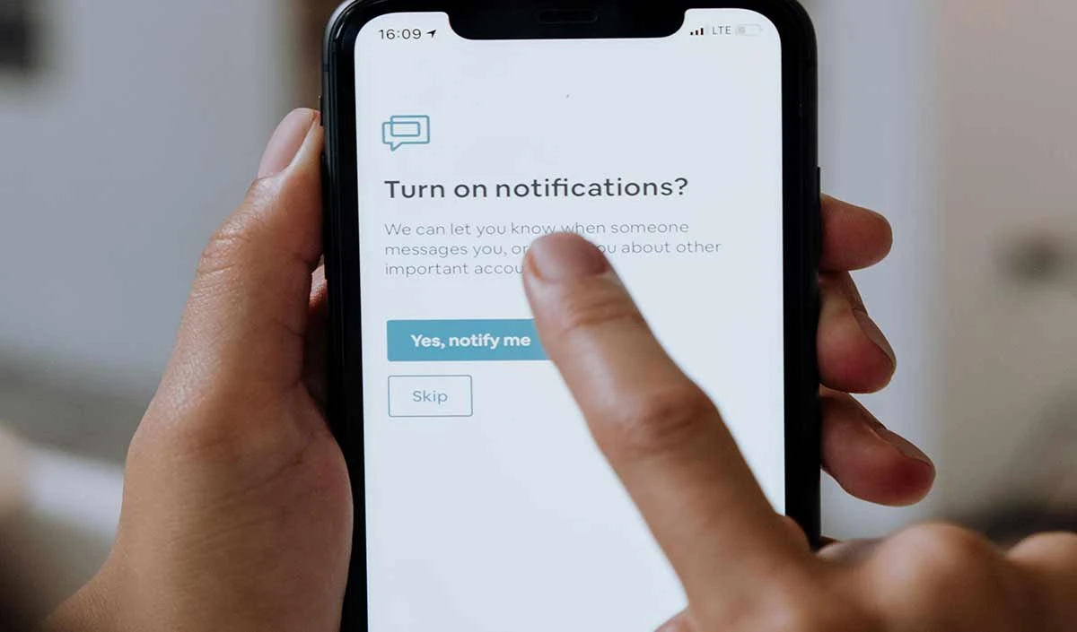 Smartphone Tech Tips: मोबाइल यूजर्स के लिए जरूरी हैं ये स्मार्टफोन की ये सीक्रेट टिप्स=-