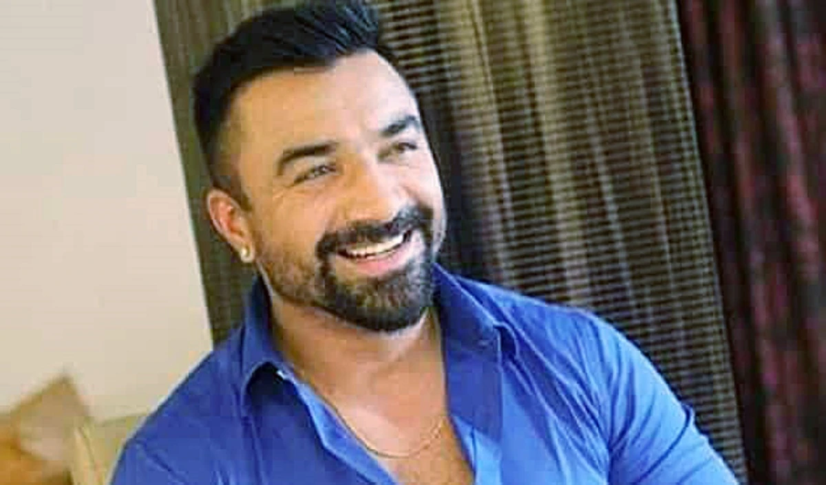 इंस्टाग्राम पर 5.6 मिलियन फॉलोअर्स, चुनाव में मिले सिर्फ 131 वोट, Big Boss के एक्स कंटेस्टेंट एजाज खान का बुरा हाल