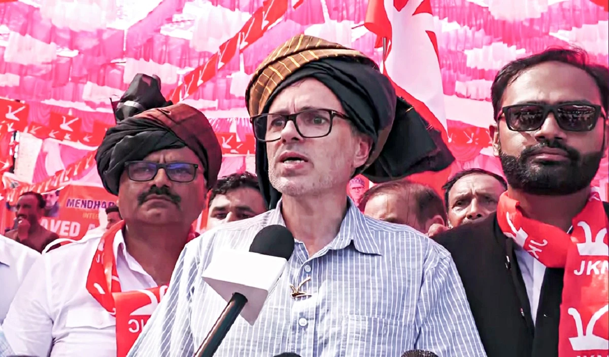 हम कश्मीरियों को दुश्मन न समझें, हमारी कोई गलती नहीं, ये सब पाकिस्तान ने किया उमर अब्दुल्ला का बड़ा बयान