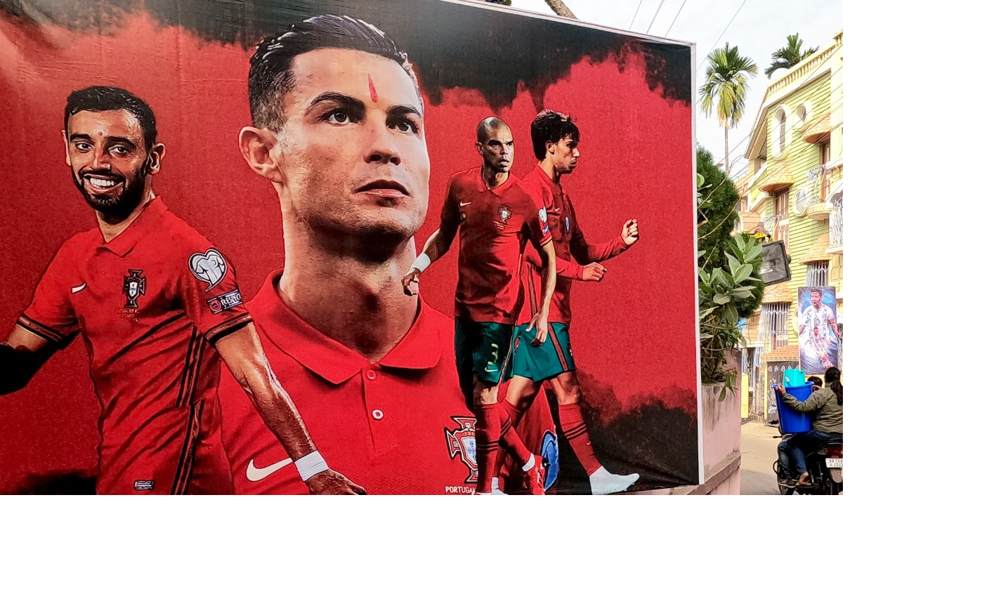 World Cup में Cristiano Ronaldo का Playing XI में स्थान खतरे में? Portugal के Coach की चुप्पी