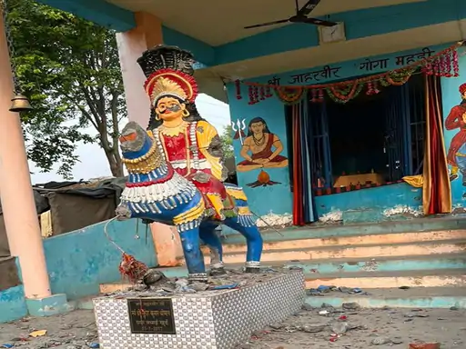 जाहरवीर गोगा महाड़ी की मूर्ति खंडित