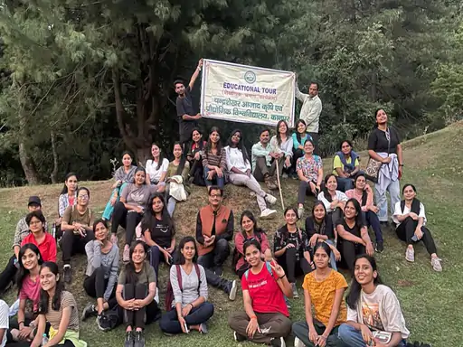 सीएसए के स्टूडेंट्स ने देखा जैविक गांव शै​क्षणिक टूर के दौरान उत्तराखंड और एमपी का कराया गया भ्रमण