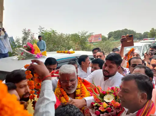 नेहरू परिवार में पैदा होने वाले को नहीं पता गरीबी का दर्द 2024 तक सभी को मिलेगा स्वच्छ जल