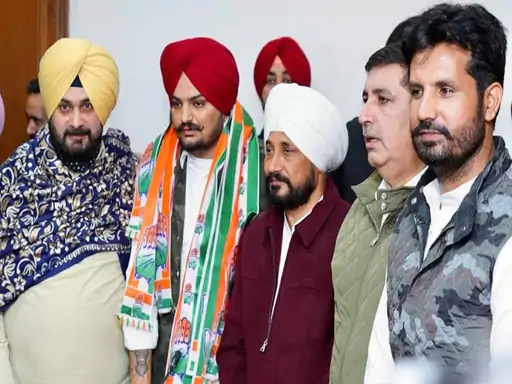 सुरक्षा टेंशन में रहते थे मूसेवाला पूर्व गृहमंत्री को कहा था- MLA बन गया तो जान बच जाएगी सिक्योरिटी मिल जाएगी