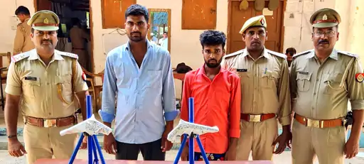 सीतापुर में पुलिस मुठभेड़ में 2 आरोपी गिरफ्तार