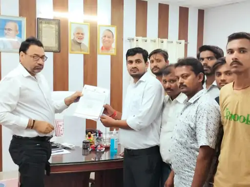 फतेहपुर महिला अस्पताल में रेडियोलॉजिस्ट की मांग 1 अक्टूबर तक का दिया समय