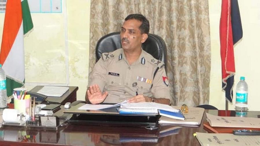  ADG विजय सिंह मीणा बने कानपुर के नए पुलिस कमिश्नर असीम अरुण ने चुनाव लड़ने के लिए लिया था VIR