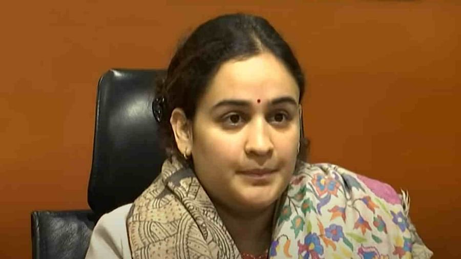 कौन हैं मुलायम सिंह यादव की छोटी बहू अपर्णा यादव जॉइन की BJP CM योगी आदित्यनाथ को मानती हैं बड़ा भाई