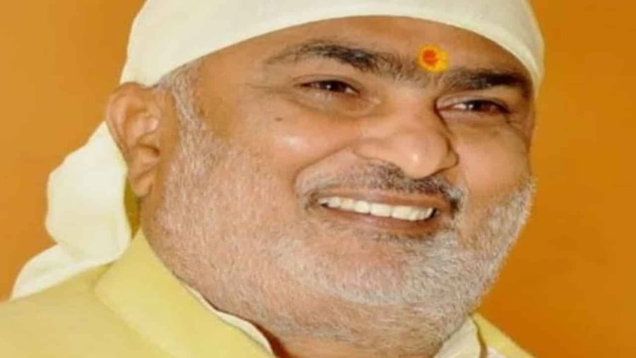 गोरखपुर में जनसंपर्क के दौरान BJP उम्मीदवार के साथ हुई अभद्रता लाठी-डंडो से 2 दर्जन लोगों ने रास्ता रोका FIR दर्ज