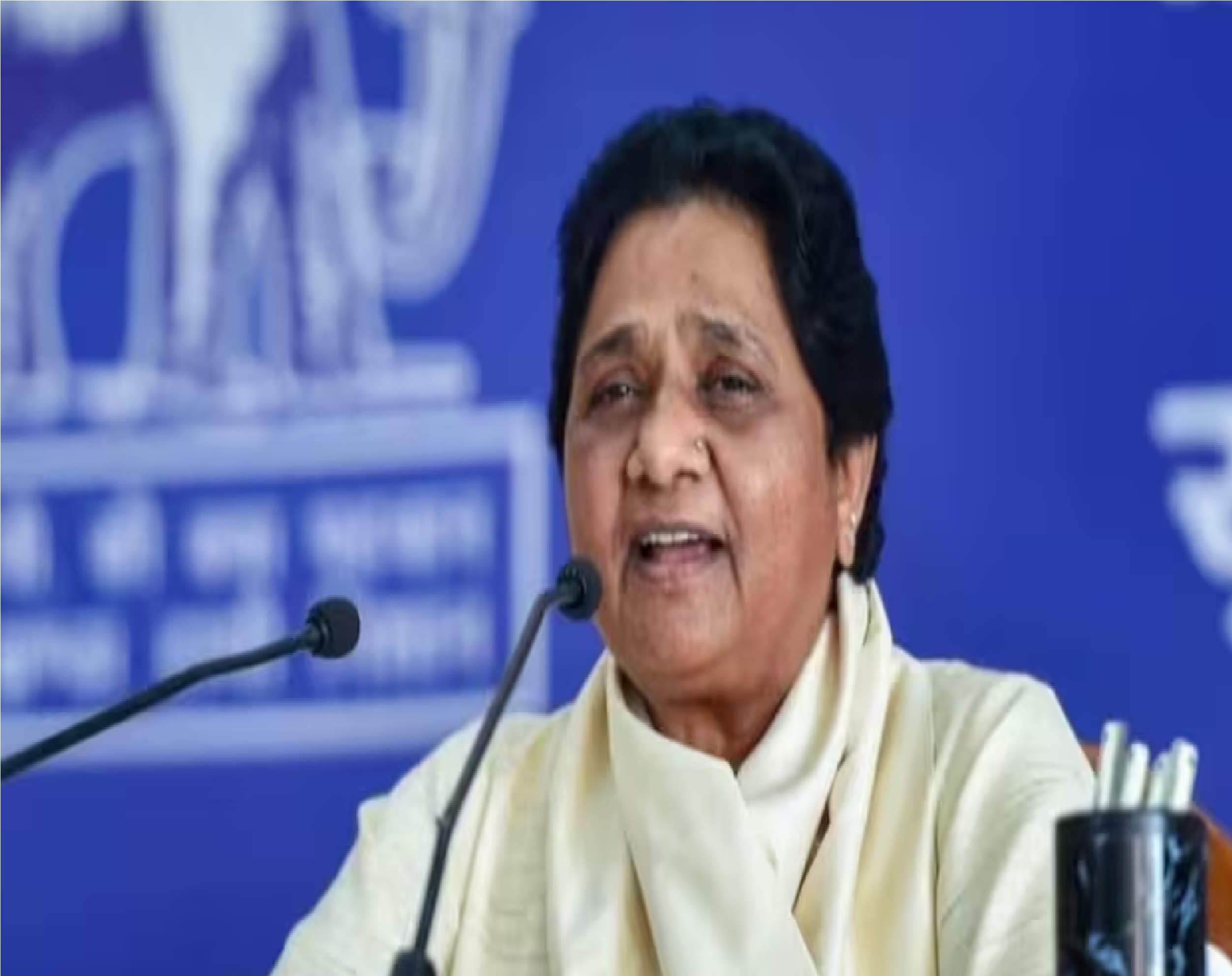 BSP ने जारी की उम्मीदवारों की 11वीं सूची, कैसरगंज सीट से नरेंद्र पांडे को दिया टिकट