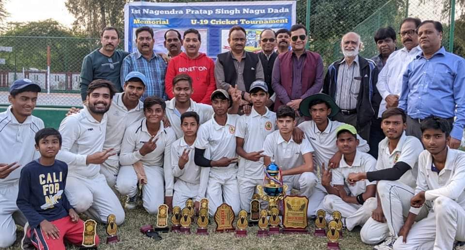 सक्सेस क्रिकेट अकादमी को मिली सक्सेस जीती नागू दादा मेमोरियल क्रिकेट टूर्नामेंट की ट्राफी