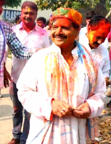 मिल रहे दो रूठे दिग्गज , शिवपाल पहुंचे जेल मिलने आज़म से 