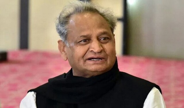 Ashok Gehlot: शहरी रोजगार गारंटी योजना का बजट जारी करे BJP सरकार